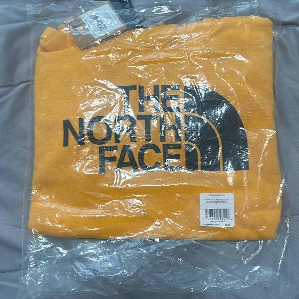 The North Face Half Dome Hoodie NWT